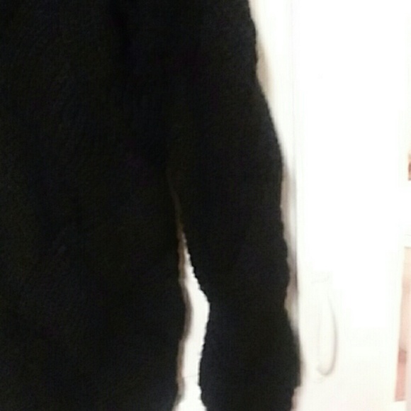 ❄❄NW Lauren Conrad black knitted sweater ❄ - Picture 3 of 5